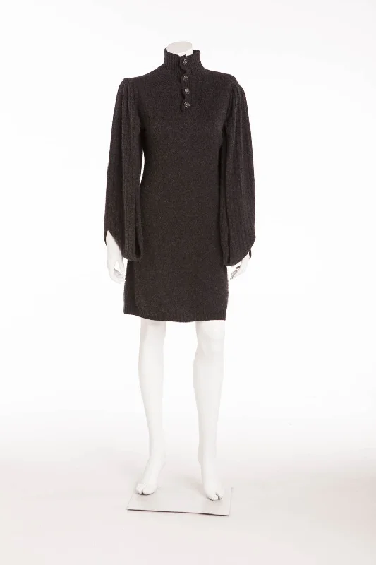 Chanel - Dark Grey Sweater Dress with Open Sleeves - FR 40 Embroidered Appliqued Beaded