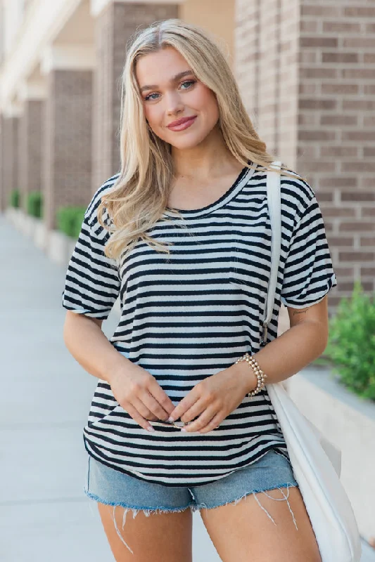 Vital Moment Black and Ivory Striped Scoop Neck T-Shirt FINAL SALE Chenille Fabric Brocade Fabric Lace Fabric Vital Moment Black and Ivory Striped Scoop Neck T-Shirt FINAL SALE Chenille Fabric Brocade Fabric Lace Fabric