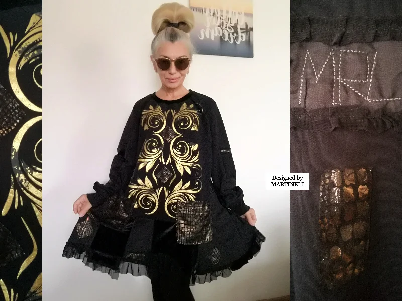 Plus Size Black Dress 3XL Maxi Sweatshirt Dress Hoodie with Bell Sleeves Flared Feminine