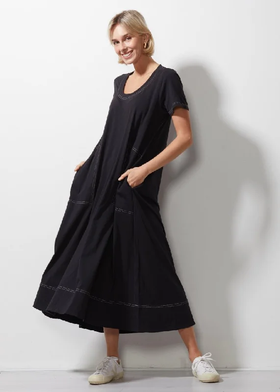 T-Shirt Dress ZP6645 in Black by Zaket & Plover Wool Fabric Cashmere Fabric Tweed Fabric T-Shirt Dress ZP6645 in Black by Zaket & Plover Wool Fabric Cashmere Fabric Tweed Fabric