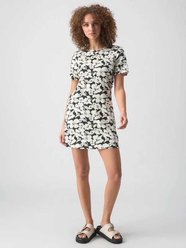 The Only One T-Shirt Dress Echo Blooms Notch Collar Peter Pan Collar Cowl Neck
