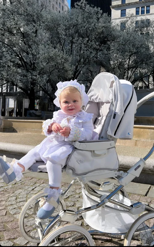 White Coat and Bonnet Set Trendy Puffer Vest